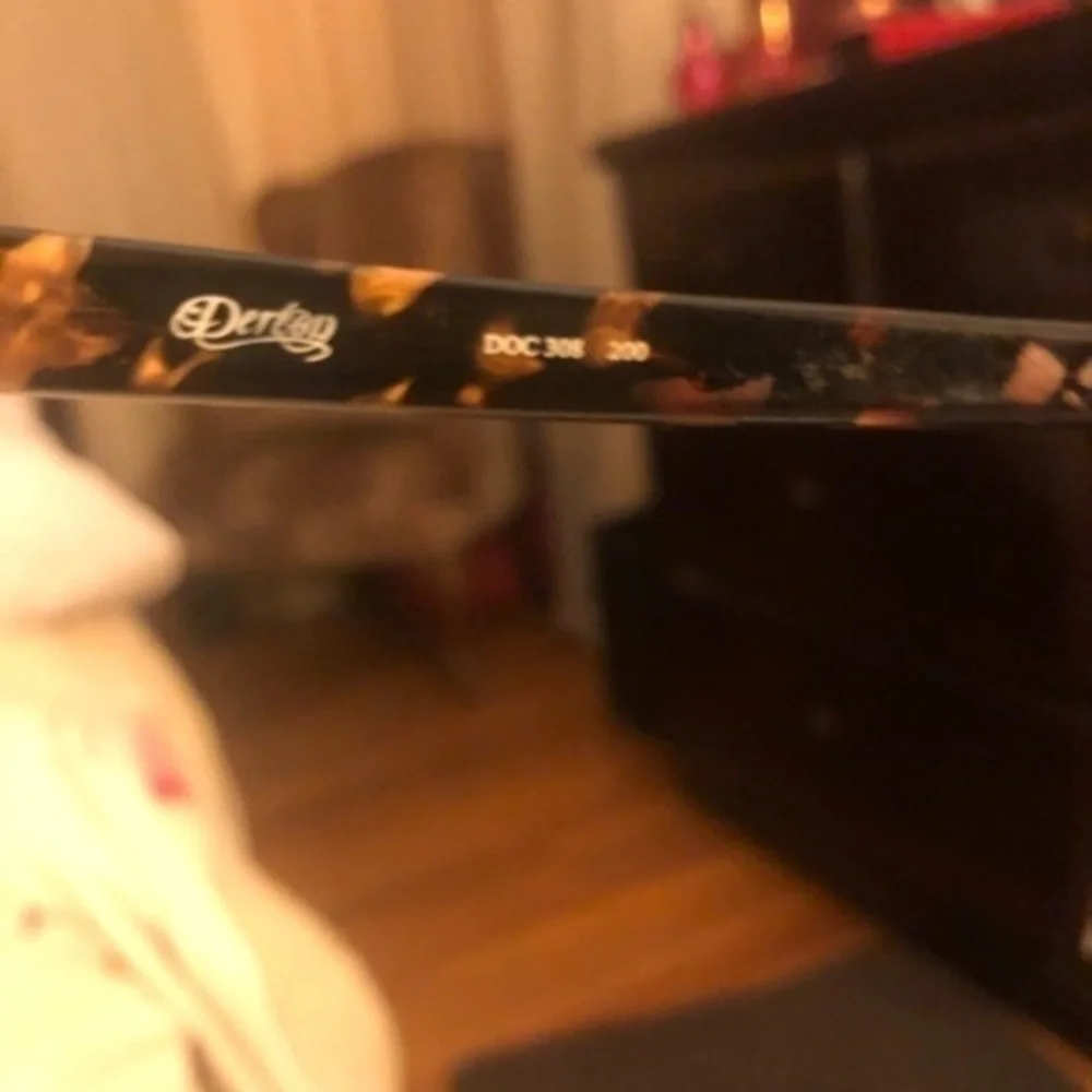 DEREON frames , slightly used